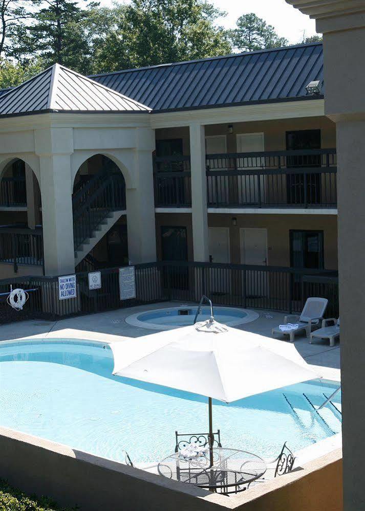 Clarion Inn & Suites Aiken South Facilities photo
